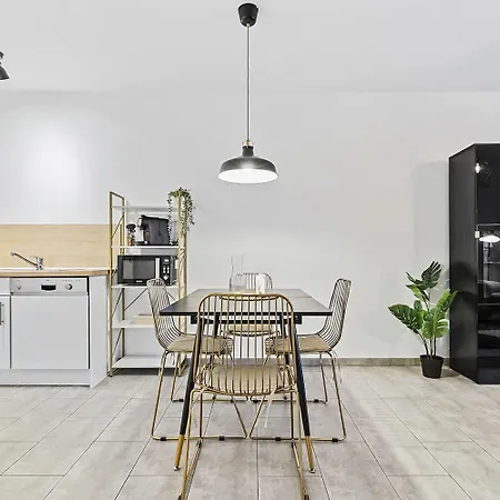 Modern 1br With Balcony In Vibrant Esch-belval Daire Esch-sur-Alzette